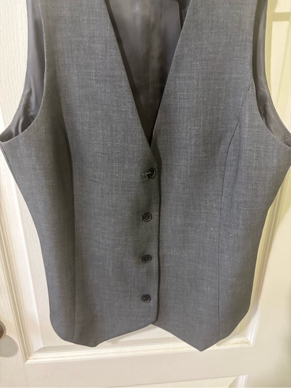 Babaton Director Gray Vest - Tailored V-Neck - Picture 5 of 5